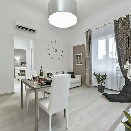 Accademia Apartment Φλωρεντία Δωμάτιο φωτογραφία